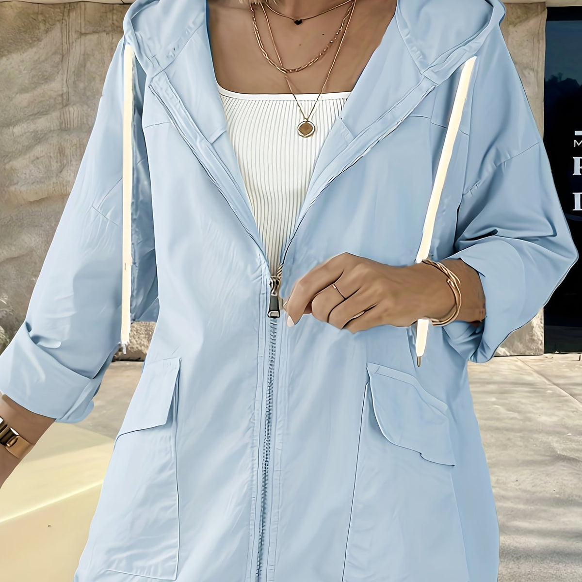 Lightweight Hooded Drawstring Jacket Modeberg Bern