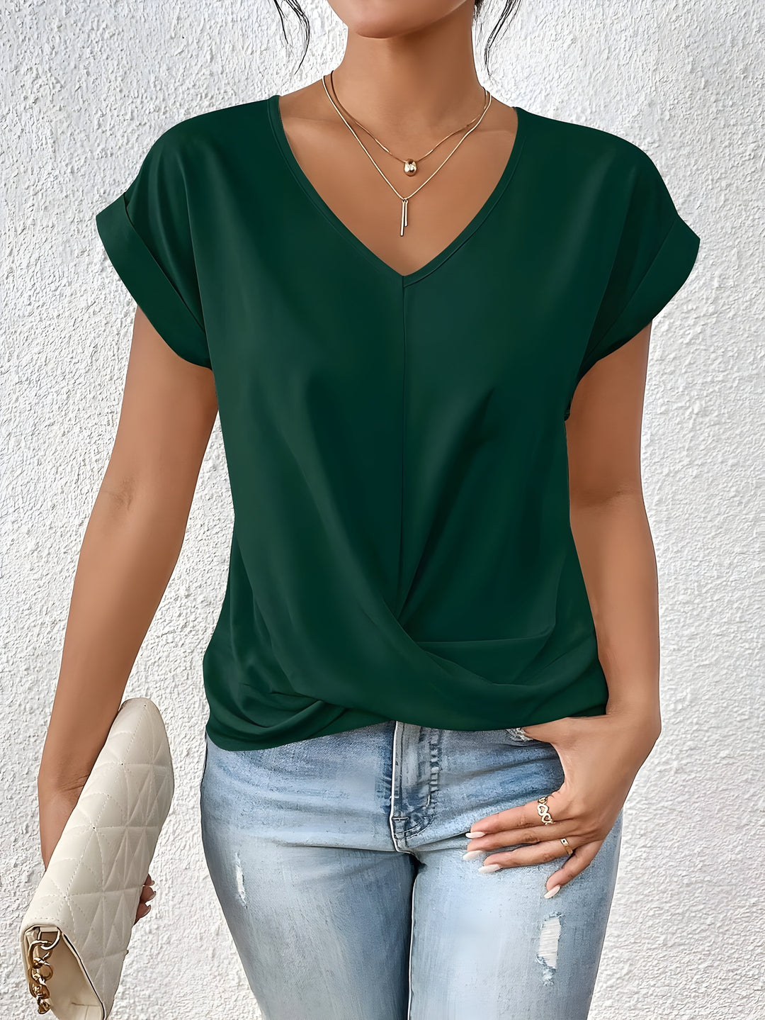 Valeria™ V-Ausschnitt Shirt mit Spitzenakzent Modeberg Bern