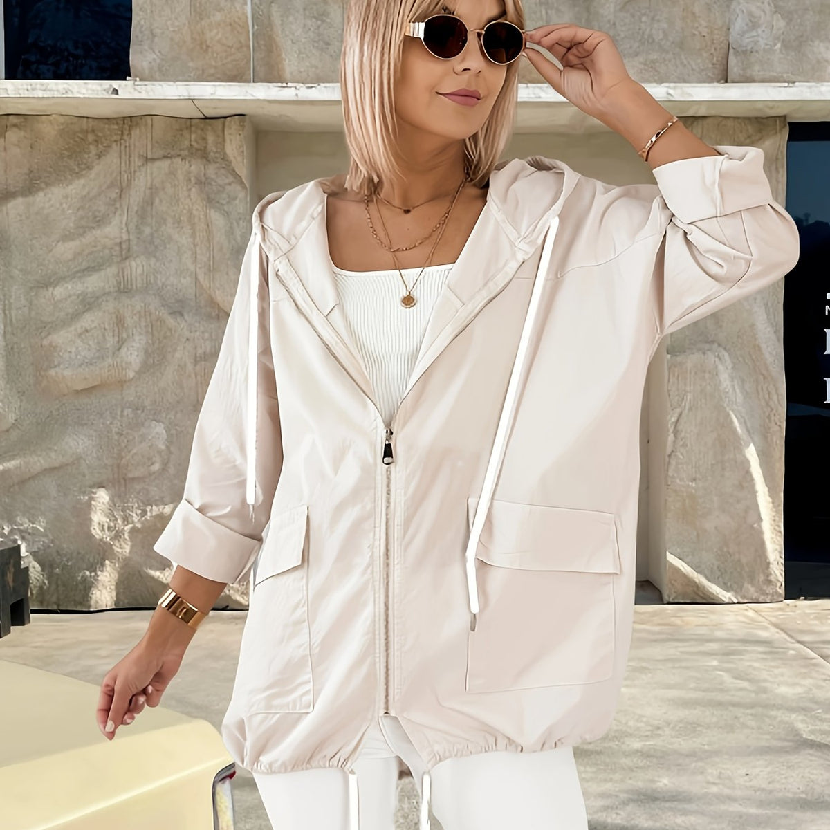 Lightweight Hooded Drawstring Jacket Modeberg Bern