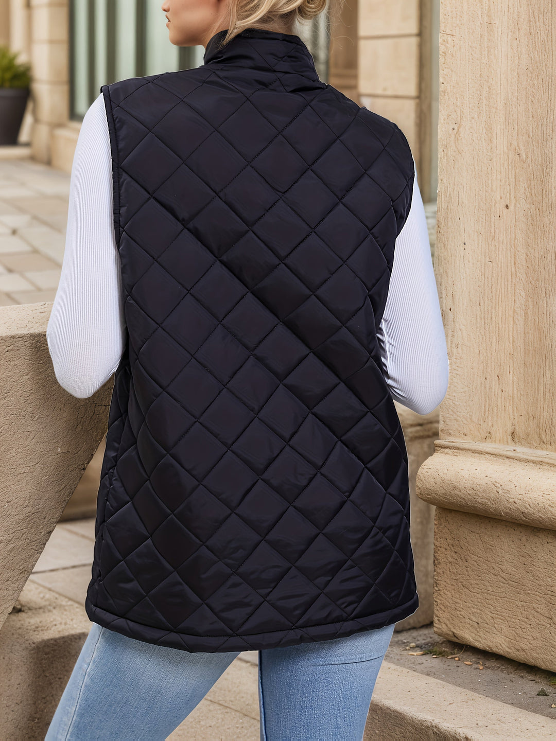 Diamond-Quilted Longline Sleeveless Jacket Modeberg Bern