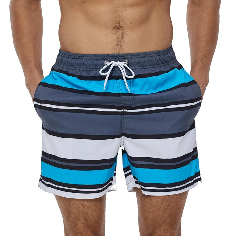 Drune | Atmungsaktive Badeshorts mit Funky Print für Männer Modeberg Bern