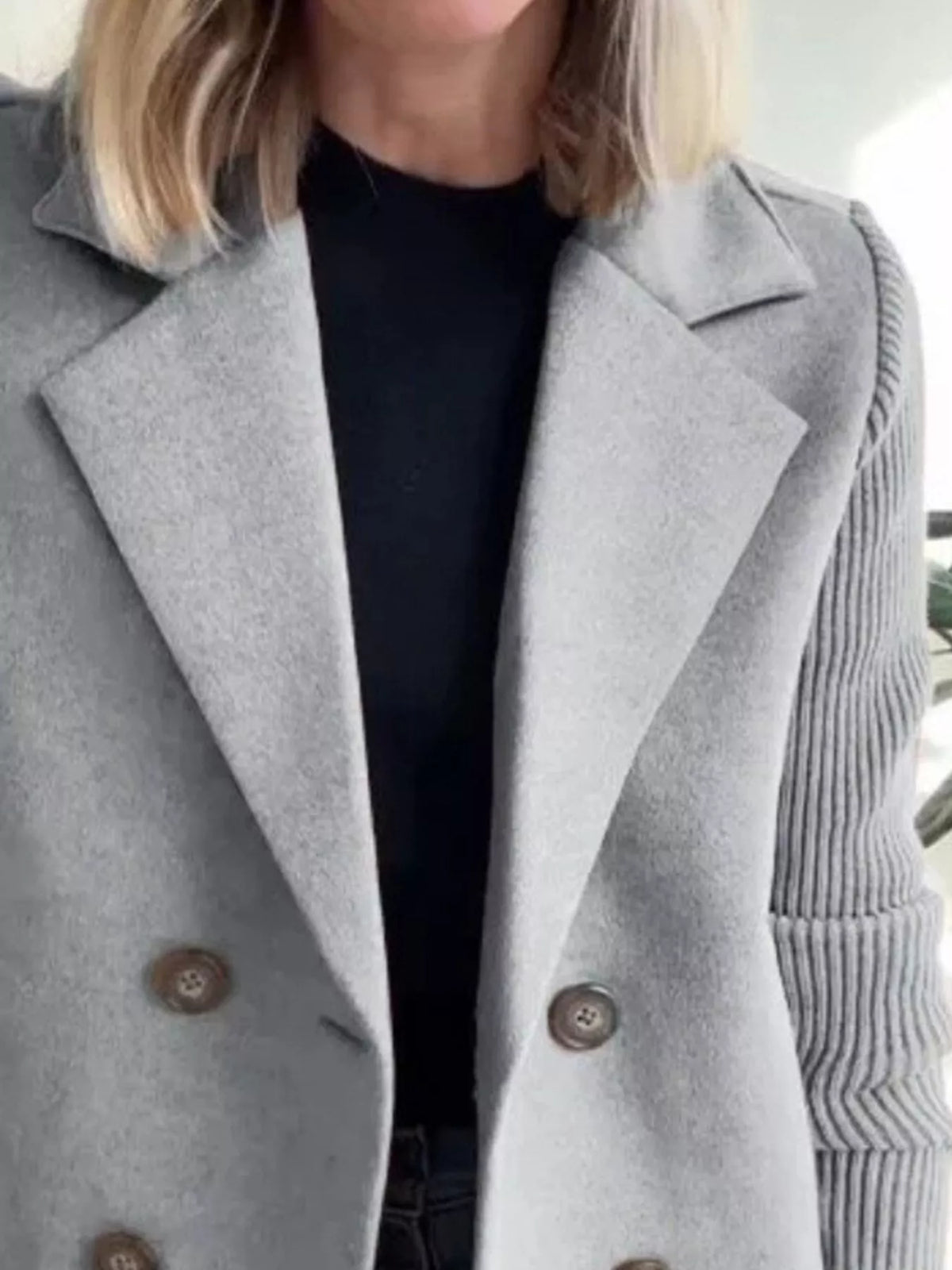 Mid-Length Shawl Collar Overcoat with Buttoned Front Modeberg Bern