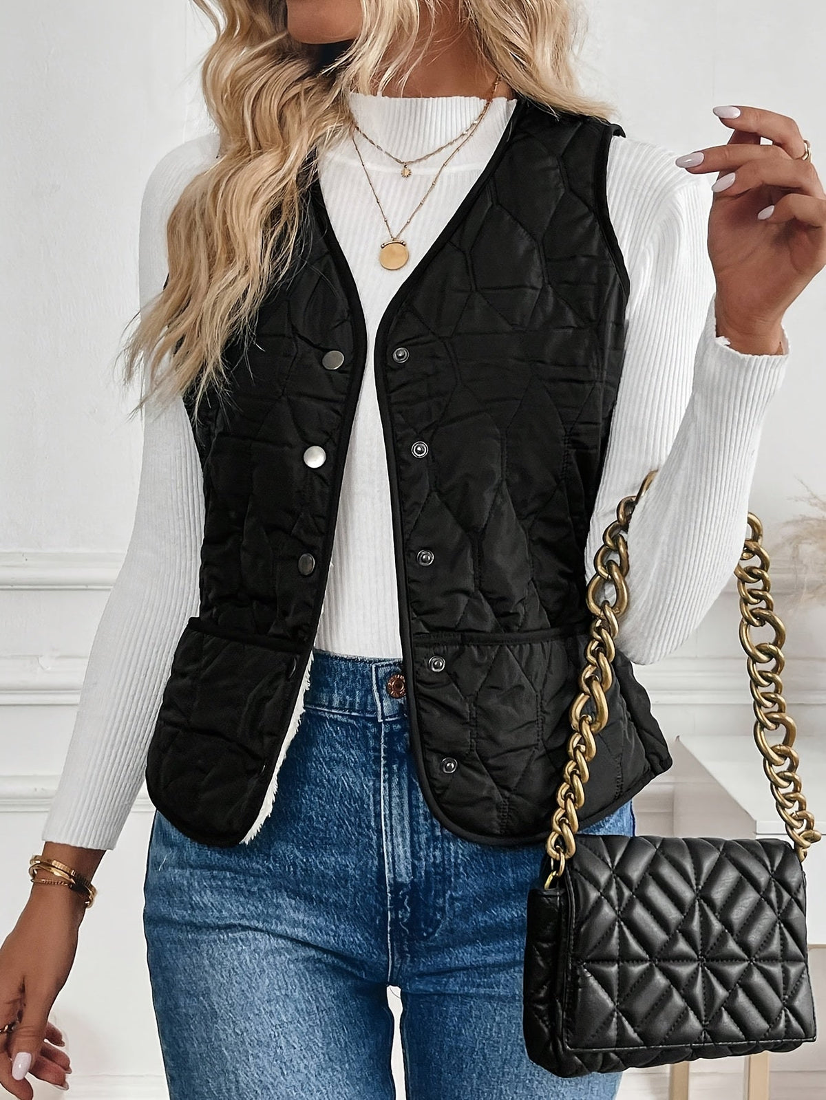 Reversible Quilted Sleeveless Jacket Modeberg Bern