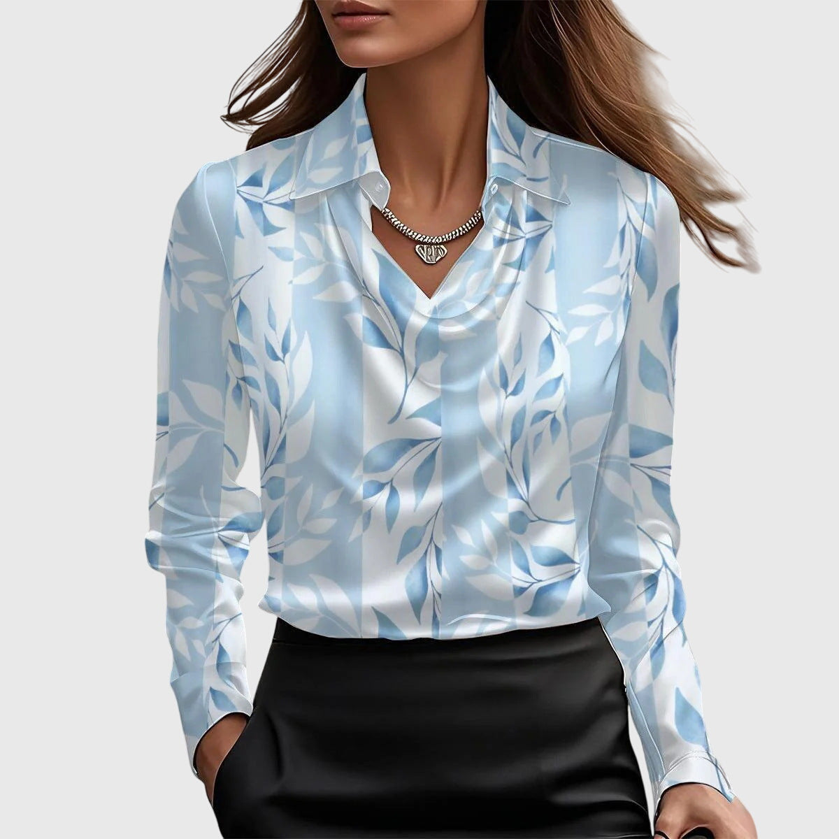 Avina™ Bluse mit glänzendem Faltendetail Modeberg Bern