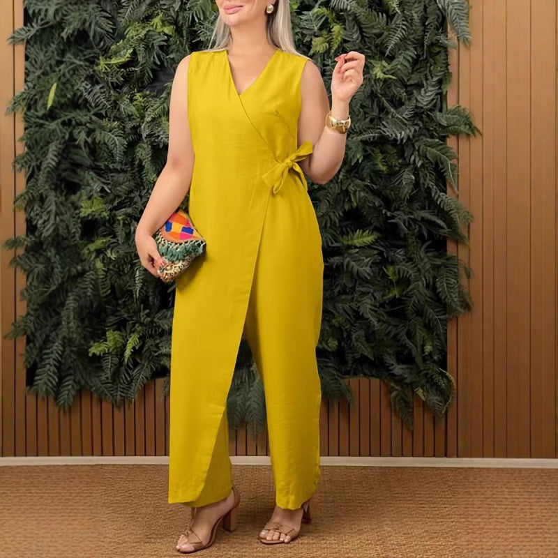 Kiora™ Lässiger Jumpsuit mit V-Ausschnitt Modeberg Bern