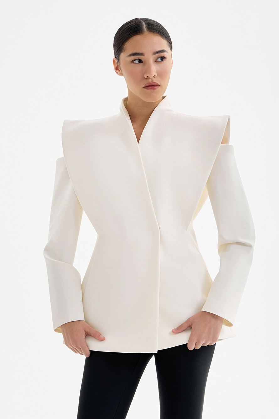 Lorvane™ Skulpturaler Blazer mit Schulterdetail Modeberg Bern
