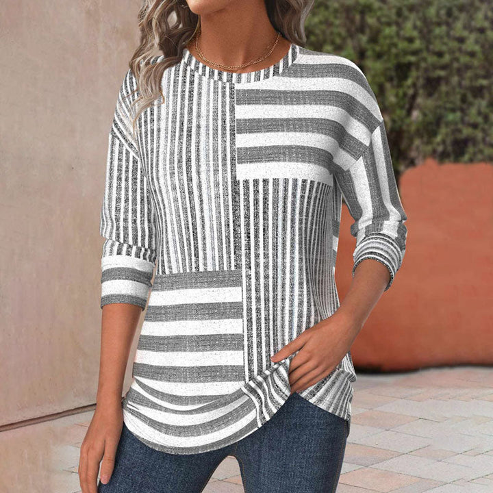 Lunara™ Gestreifte Bluse mit lockerem Schnitt Modeberg Bern