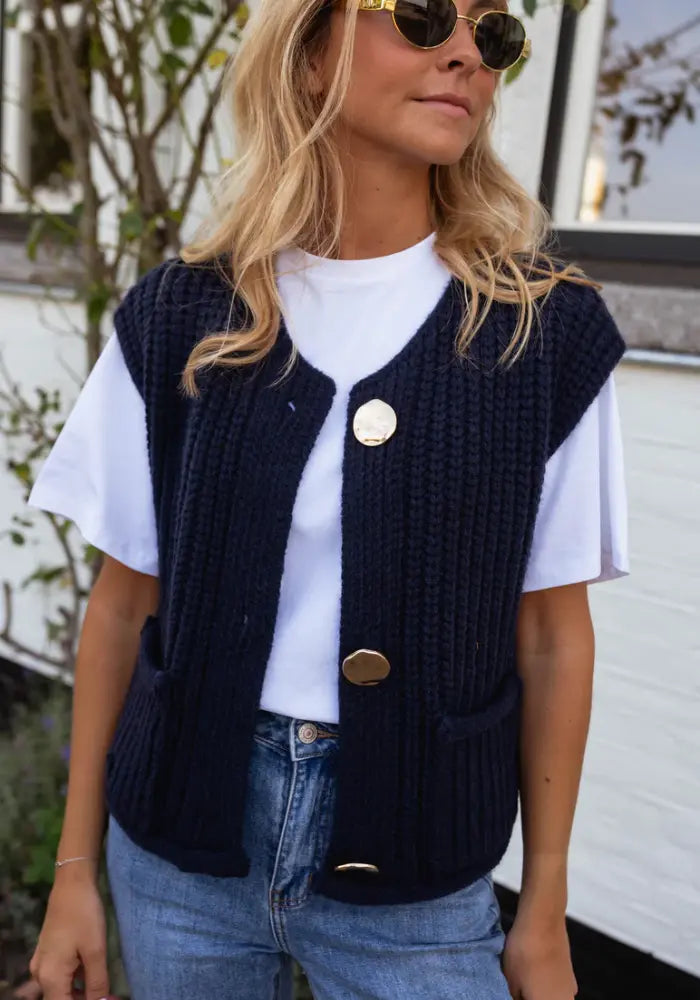 Moira™ Layering Knit Vest Modeberg Bern