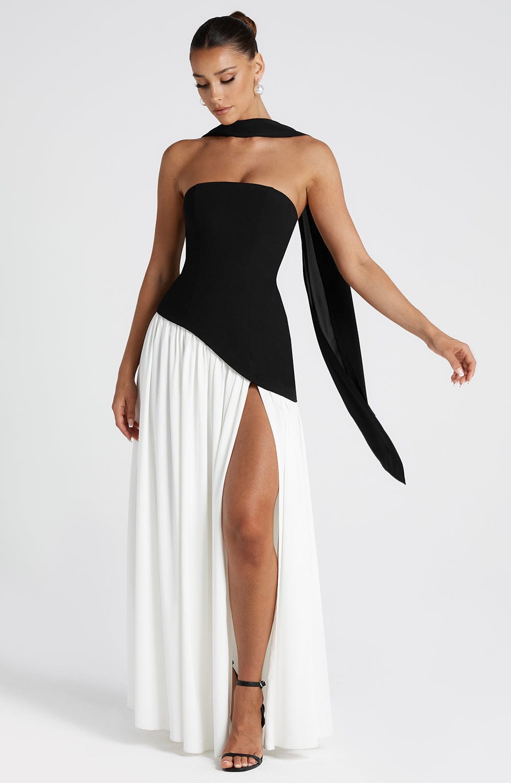Nerina™ Fließendes Maxikleid Modeberg Bern