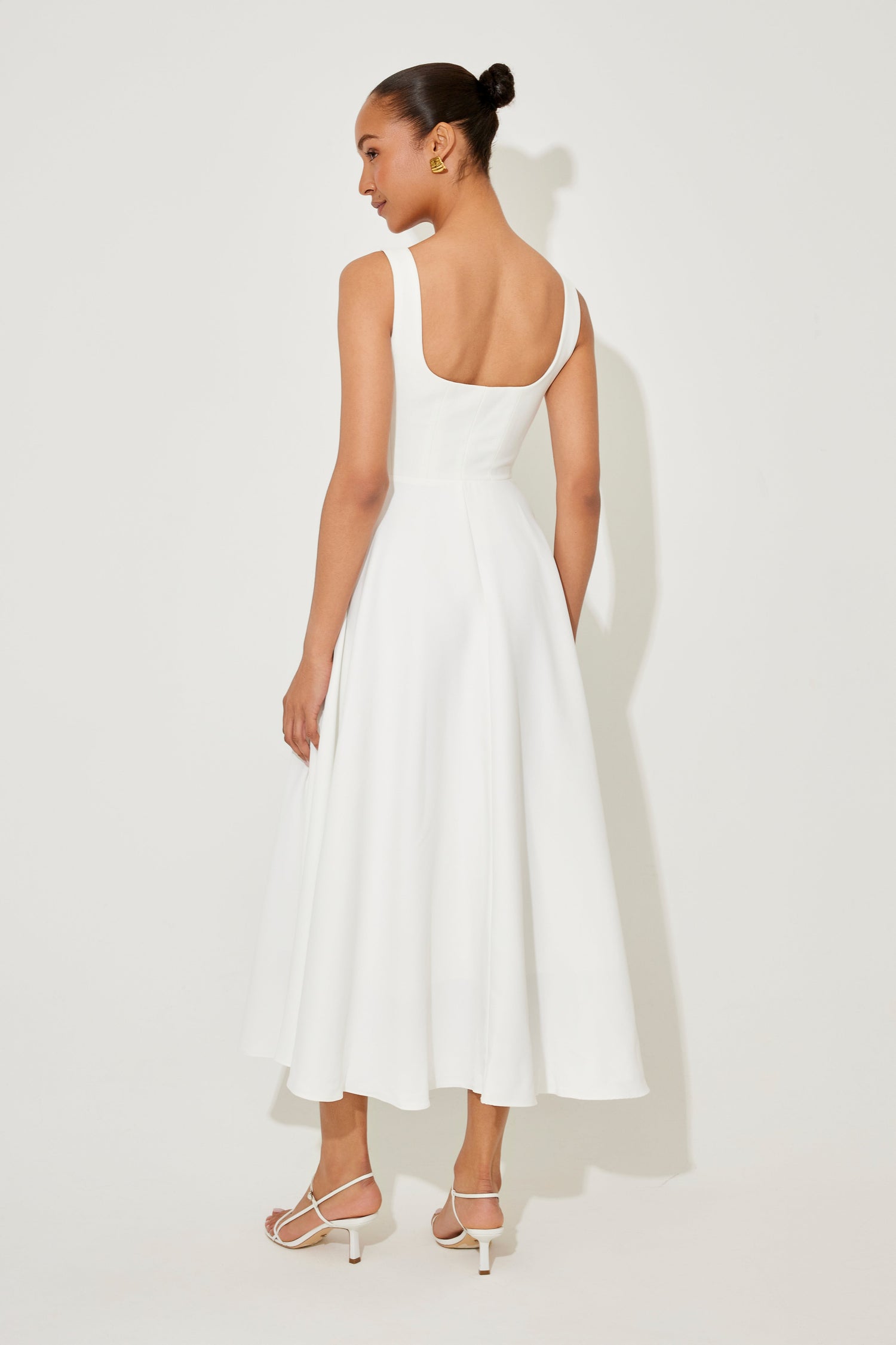 Renée™ Zeitloses Midikleid mit fließendem Schnitt Modeberg Bern
