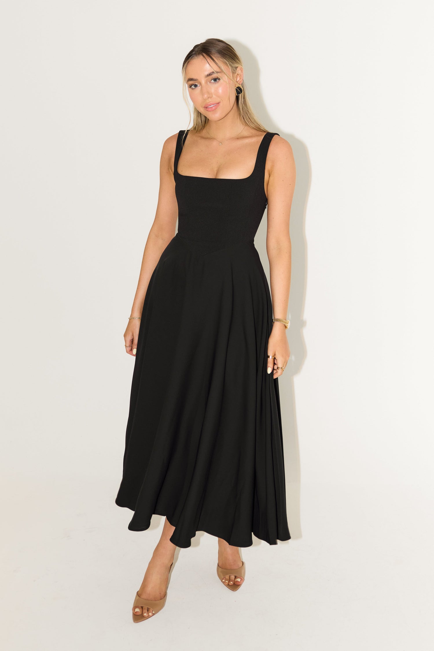 Renée™ Zeitloses Midikleid mit fließendem Schnitt Modeberg Bern