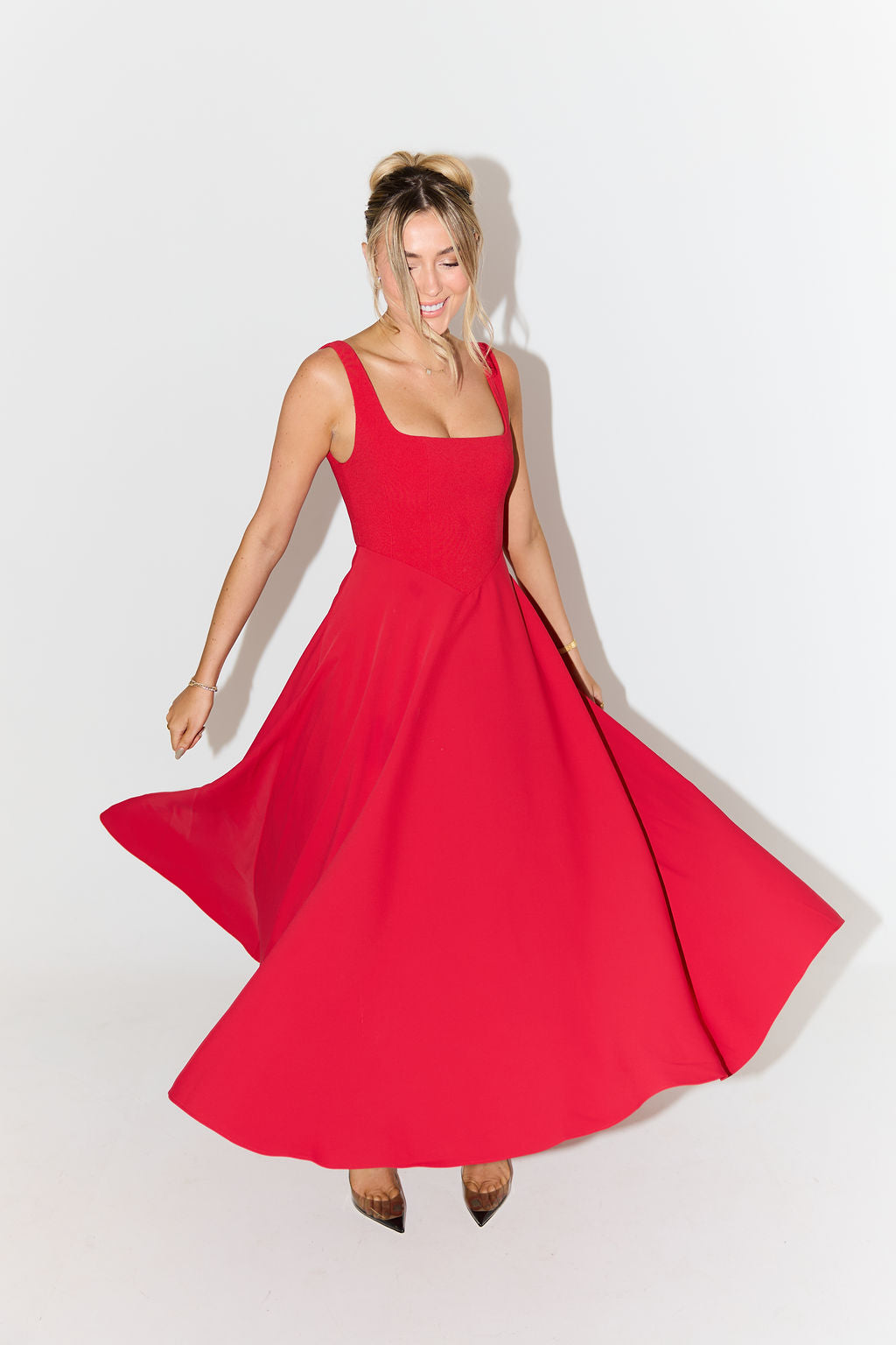 Renée™ Zeitloses Midikleid mit fließendem Schnitt Modeberg Bern