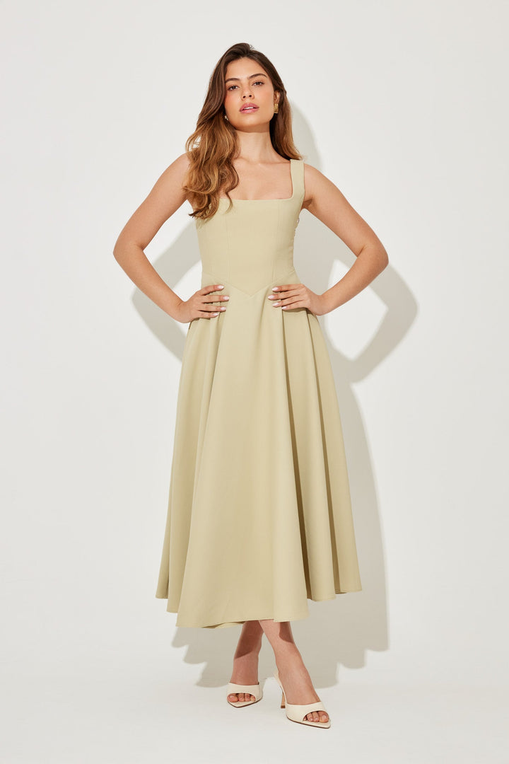 Renée™ Zeitloses Midikleid mit fließendem Schnitt Modeberg Bern