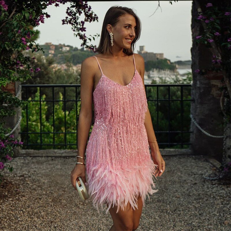 Selina™ Elegantes Cocktailkleid mit Pailletten und Federsaum für Damen