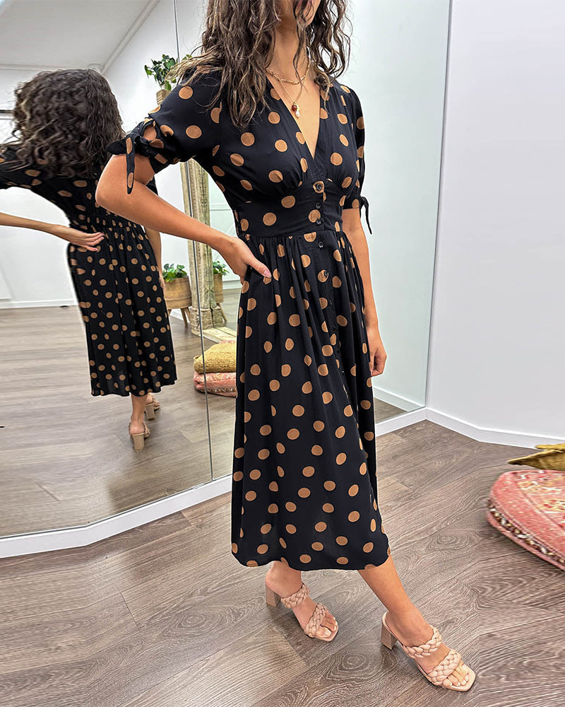 Selvira™ Elegantes Kleid mit Punkten Modeberg Bern
