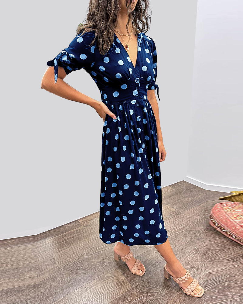 Selvira™ Elegantes Kleid mit Punkten Modeberg Bern