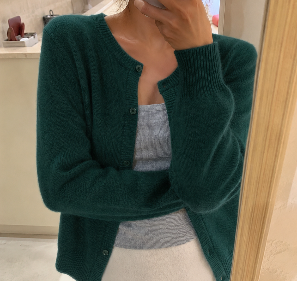 Soft Cashmere-Feel Knit Cardigan with Button Front Modeberg Bern