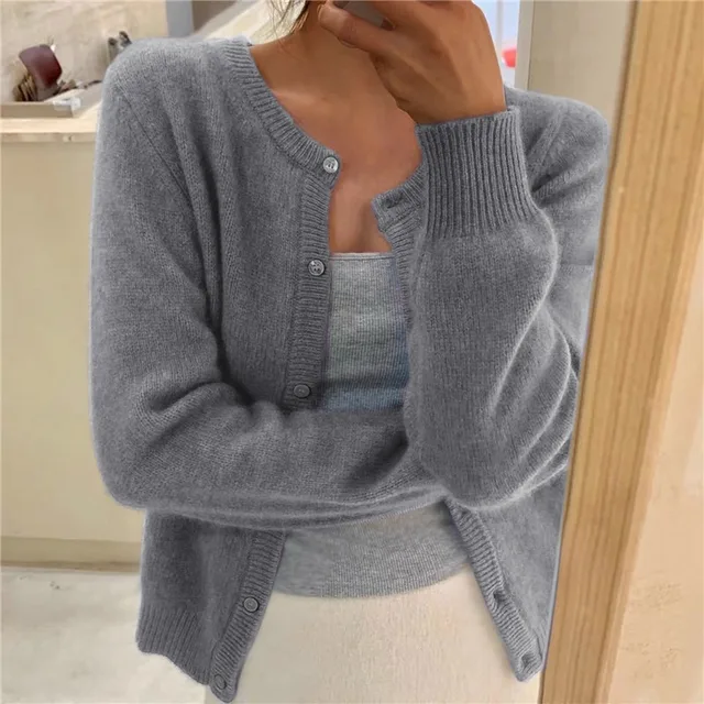 Soft Cashmere-Feel Knit Cardigan with Button Front Modeberg Bern
