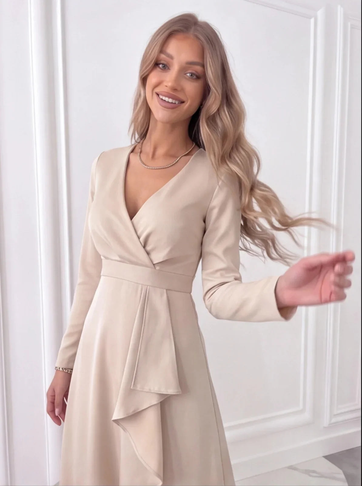 V-Neck Cocktail Sheath Midi Dress Modeberg Bern