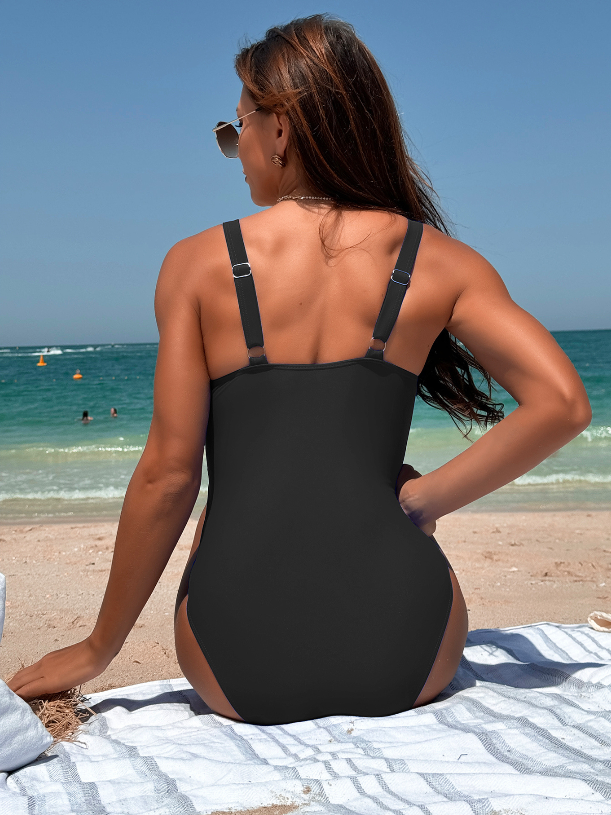 Vivara™ Formender Badeanzug mit stilvollem Schnitt Modeberg Bern