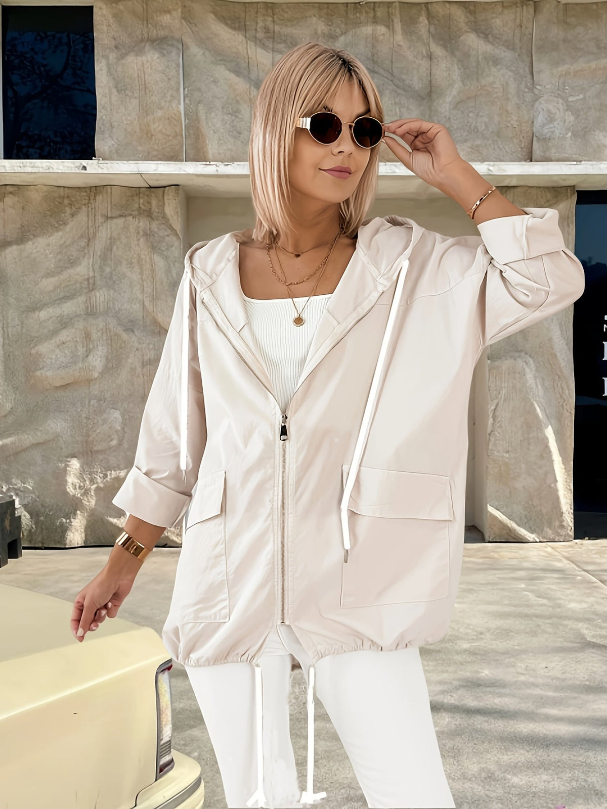 Lightweight Hooded Drawstring Jacket Modeberg Bern