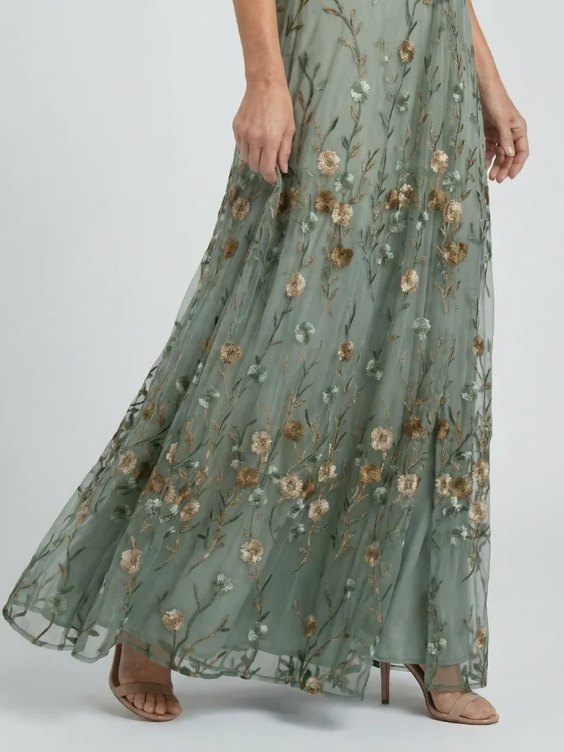 Floral Embroidered V-Neck Short Sleeve Maxi Dress Modeberg Bern