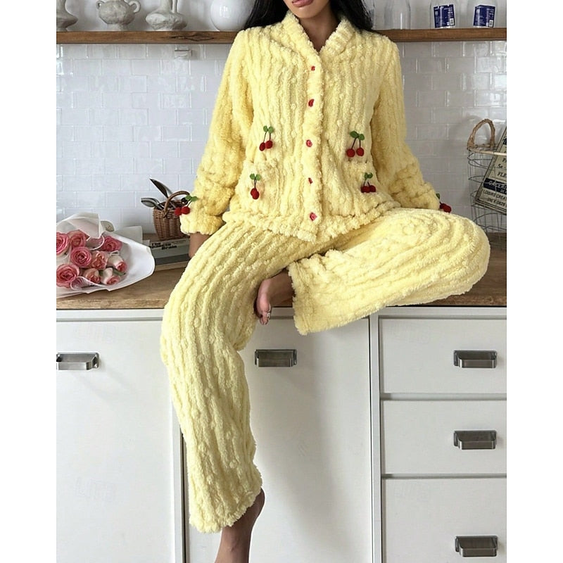 Cosy Cherry-Detail Fluffy Loungewear Set Modeberg Bern