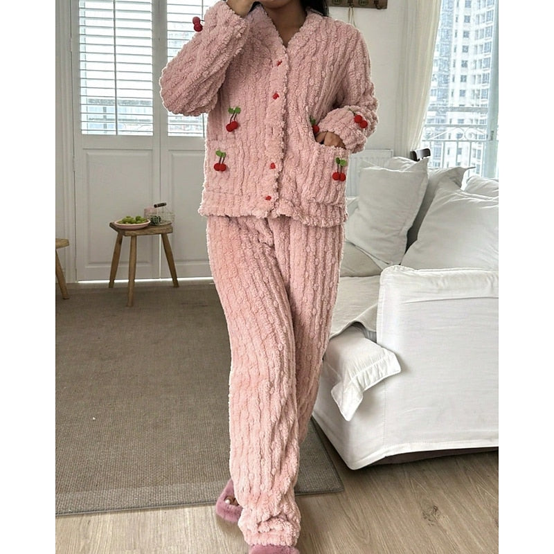 Cosy Cherry-Detail Fluffy Loungewear Set Modeberg Bern