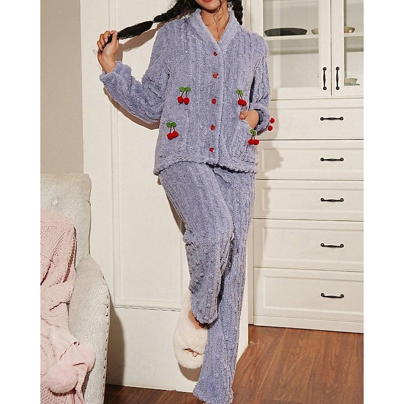 Cosy Cherry-Detail Fluffy Loungewear Set Modeberg Bern